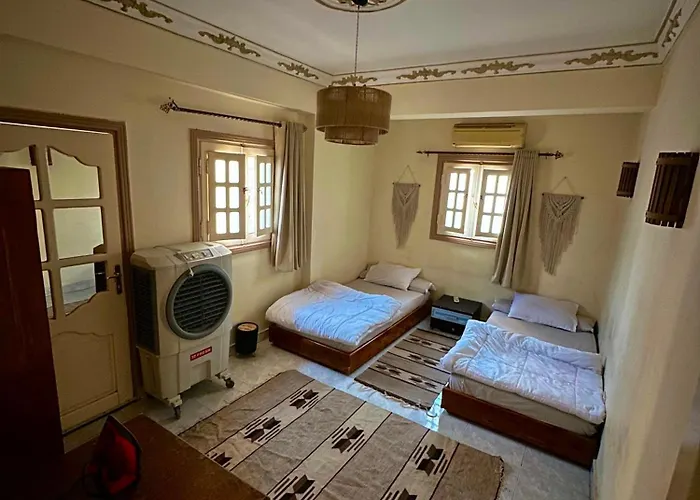 Kashmir House *